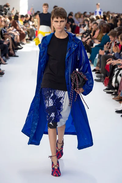 Look 14